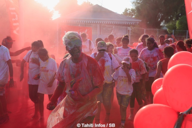 Les participants devaient passer par les différents stands... Les participants devaient passer par les différents stands...