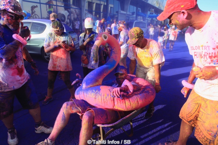 Le flamand rose est devenu bleu... Le flamand rose est devenu bleu...