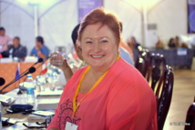 Niue et Tuvalu : petits pays en quête de développement Niue et Tuvalu : petits pays en quête de développement