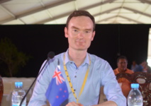 Niue et Tuvalu : petits pays en quête de développement Niue et Tuvalu : petits pays en quête de développement