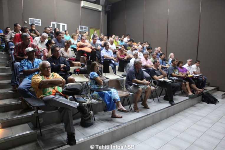 Il a manqué dix voix pour que les nouveaux statuts soient adoptés Il a manqué dix voix pour que les nouveaux statuts soient adoptés