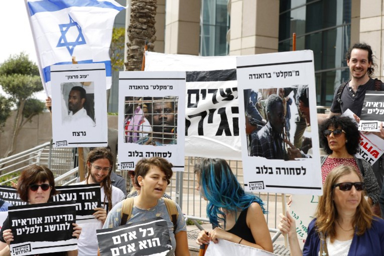 Israël: Netanyahu annule l'accord avec l'ONU sur les migrants africains Israël: Netanyahu annule l'accord avec l'ONU sur les migrants africains