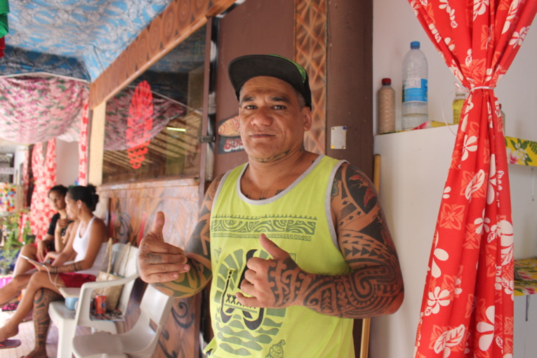 Une vingtaine de tatoueurs au salon Faa'a nui a tu te tatau Une vingtaine de tatoueurs au salon Faa'a nui a tu te tatau