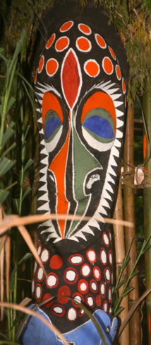 Un exemple d'une rare et extraordinaire beauté de la statuaire d'Ambrym. Malheureusement, les fougères sont périssables. Elles sont parfois brûlées pour ne plus être hantées par l'esprit d'un défunt. Un exemple d'une rare et extraordinaire beauté de la statuaire d'Ambrym. Malheureusement, les fougères sont périssables. Elles sont parfois brûlées pour ne plus être hantées par l'esprit d'un défunt.