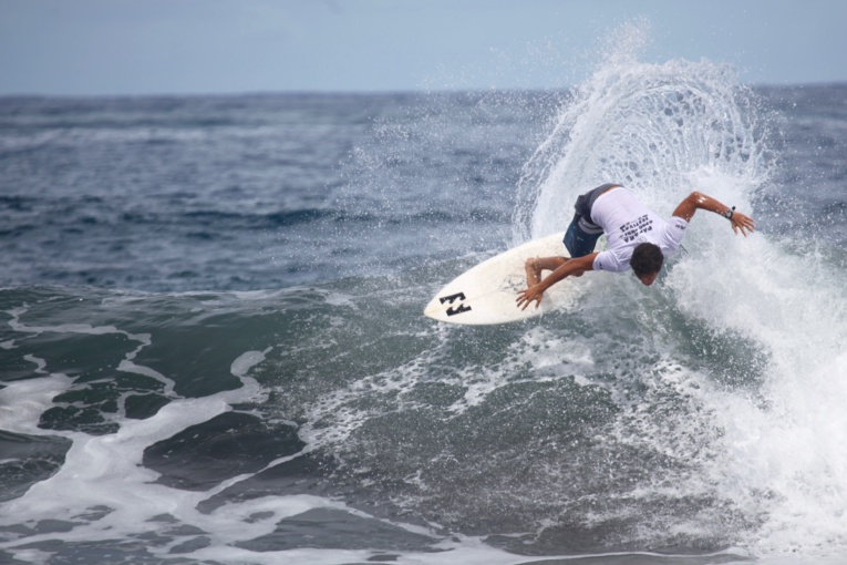Deux mois d'arrêt pour notre jeune espoir du surf Deux mois d'arrêt pour notre jeune espoir du surf