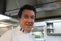 Jérôme Coulon, professeur de Pâtisserie au lycée hôtelier de Tahiti. Jérôme Coulon, professeur de Pâtisserie au lycée hôtelier de Tahiti.