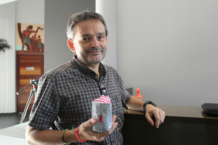Une semaine de déchets produits par Sylvain et sa fille. Une semaine de déchets produits par Sylvain et sa fille.