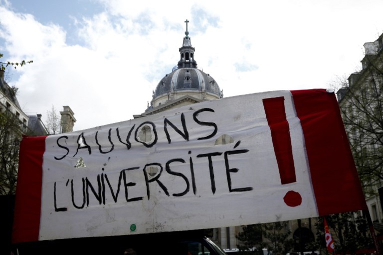 Universités: les blocages se poursuivent, Vidal dénonce une "instrumentalisation" par "les extrêmes" Universités: les blocages se poursuivent, Vidal dénonce une "instrumentalisation" par "les extrêmes"