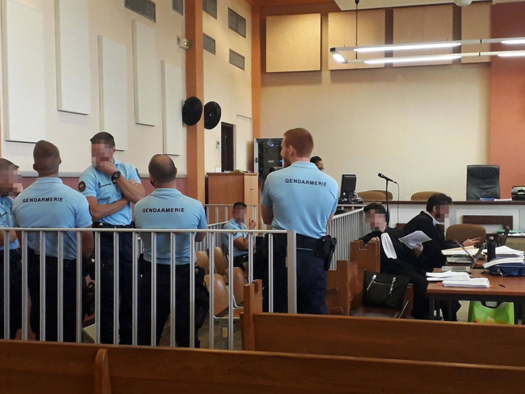 Rixe mortelle de Papara en correctionnelle : 30 mois à 4 ans de prison ferme requis Rixe mortelle de Papara en correctionnelle : 30 mois à 4 ans de prison ferme requis