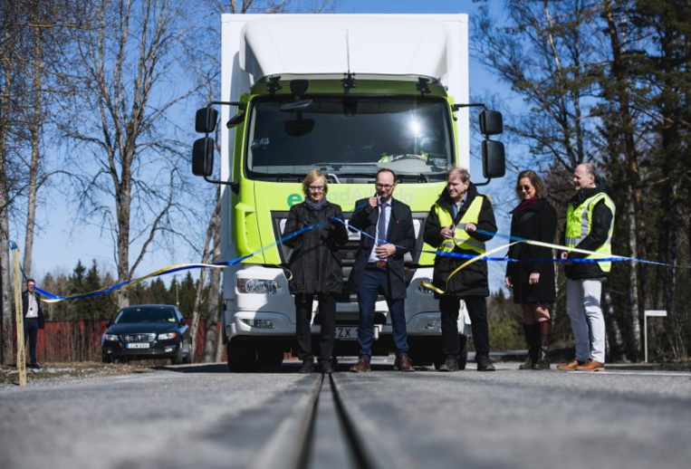 La Suède inaugure une route électrifiée "unique au monde"