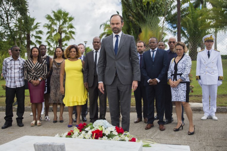 Philippe et Girardin saluent la mémoire d'Aimé Césaire, disparu il y a 10 ans Philippe et Girardin saluent la mémoire d'Aimé Césaire, disparu il y a 10 ans
