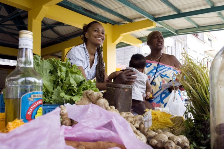 Les habitants d'Outre-mer se sentent en moins bonne santé, surtout les femmes Les habitants d'Outre-mer se sentent en moins bonne santé, surtout les femmes