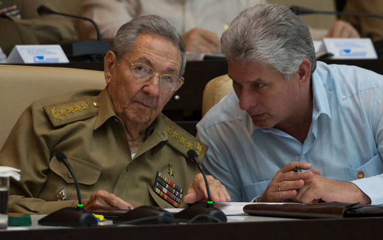 Miguel Diaz-Canel succède à Raul Castro à Cuba Miguel Diaz-Canel succède à Raul Castro à Cuba