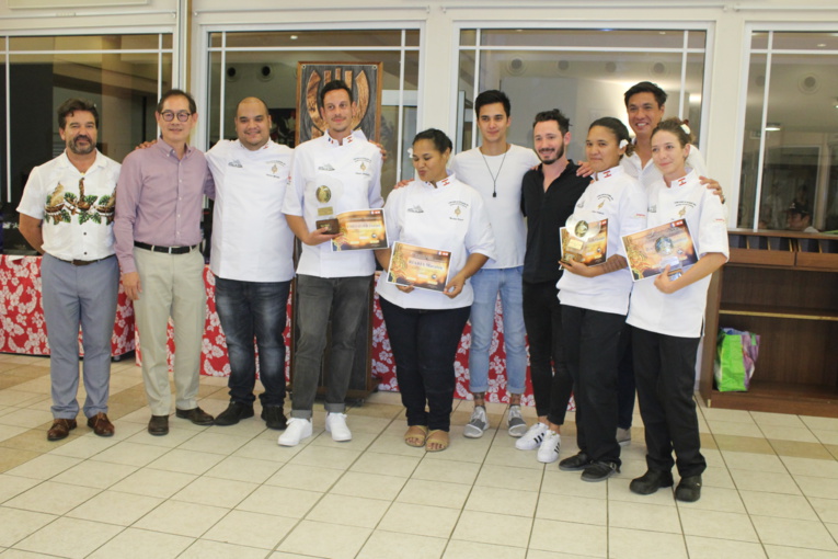 Le podium de la catégorie "Profesionnels".