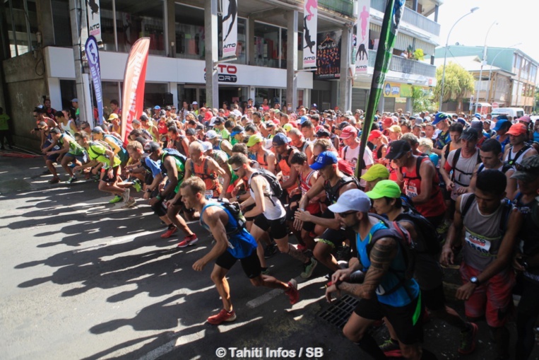 Le départ a été donné dans le centre ville Le départ a été donné dans le centre ville