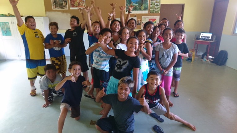 Les enfants de Hiva Oa dansent Jacques Brel