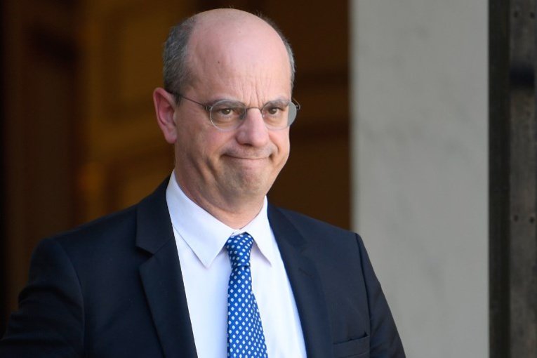 Dictée, grammaire, calcul: Blanquer prône un retour aux fondamentaux et fâche les syndicats Dictée, grammaire, calcul: Blanquer prône un retour aux fondamentaux et fâche les syndicats