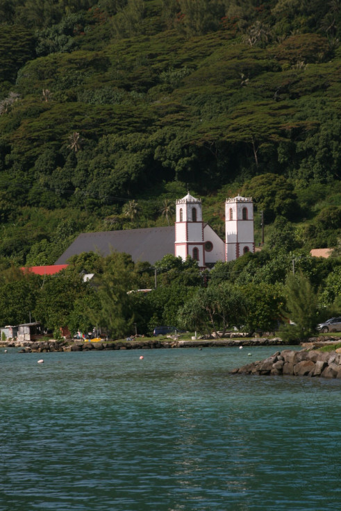 La sublime cathédrale St Michel de Rikitea, restaurée entre 2009 et 2001 et qui est sans doute aujourd’hui le plus beau monument religieux de Polynésie.