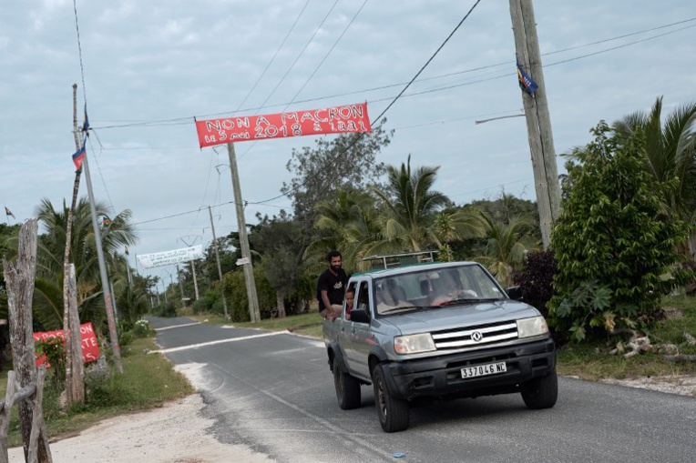 Nouvelle-Calédonie: la venue d'Emmanuel Macron à Ouvéa divise Nouvelle-Calédonie: la venue d'Emmanuel Macron à Ouvéa divise