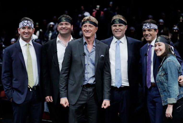 "Cobra Kai", première série majeure de YouTube, bâtie sur la saga "Karaté Kid" "Cobra Kai", première série majeure de YouTube, bâtie sur la saga "Karaté Kid"