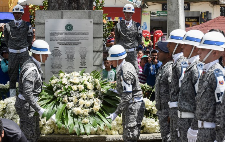 Colombie : le manque de carburant a causé le crash qui a décimé des footballeurs brésiliens Colombie : le manque de carburant a causé le crash qui a décimé des footballeurs brésiliens