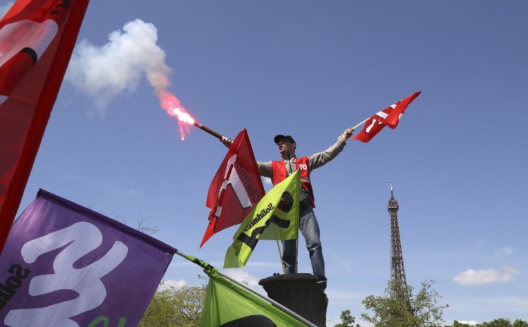 Les cheminots dans la rue pour montrer leur "détermination" avant Matignon Les cheminots dans la rue pour montrer leur "détermination" avant Matignon