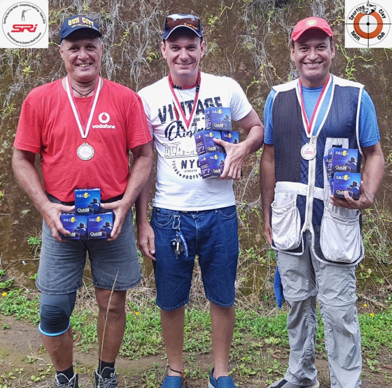 Ball Trap - Compétition Mont Marau : Tuanua Degage devant Pascal Brettes et Gino Mourin Ball Trap - Compétition Mont Marau : Tuanua Degage devant Pascal Brettes et Gino Mourin