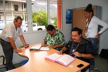 « Signature de la première convention d’occupation temporaire de locaux au profit du Service de la  Jeunesse  et des Sports  à  Nuku-Hiva »