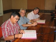 Air Tahiti Nui et la CCISM signent un contrat d'affrètement de vols directs entre Tahiti et la Chine à l'occasion de l'Exposition Universelle de Shanghai.