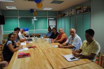 « Le ministre de la jeunesse et des sports reçoit monsieur Christian DONZE, Directeur Technique de la Fédération Française de Natation "
