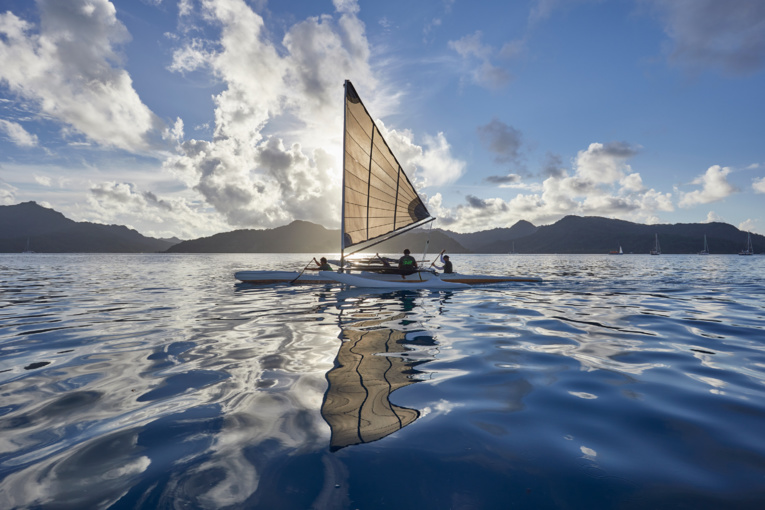Peu de vent pour la 2ème journée de la Tahiti Pearl Regatta Peu de vent pour la 2ème journée de la Tahiti Pearl Regatta