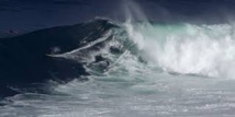 Une vague de huit étages pulvérise le record pour l'hémisphère Sud (scientifiques)