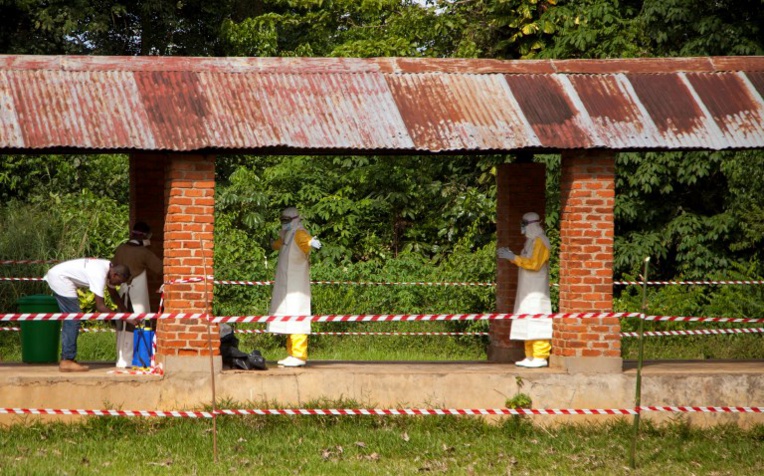 Ebola signalé en zone urbaine en RDC, l'OMS préoccupée