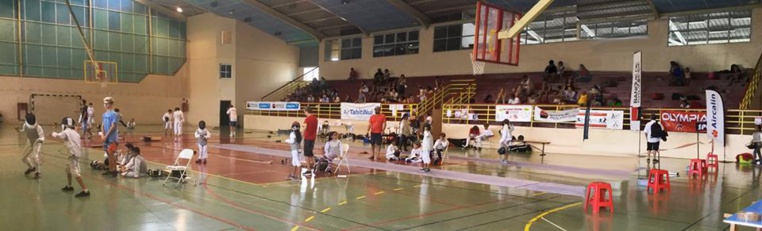 Les champions polynésiens d'escrime reçoivent leurs trophées