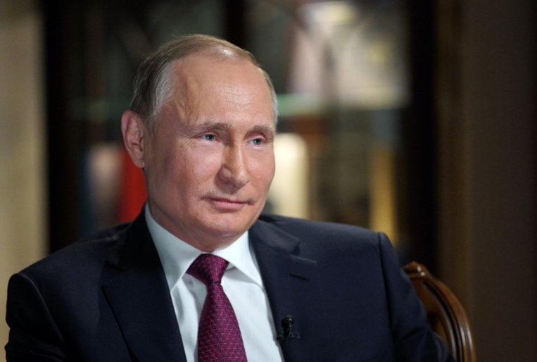 Poutine reçoit Macron à Saint-Pétersbourg pour parler Iran, Syrie et Ukraine
