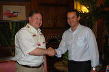 Le Président du Pays et le Ministre du tourisme ont fait un point avec la Pacific Beachcomber SC.