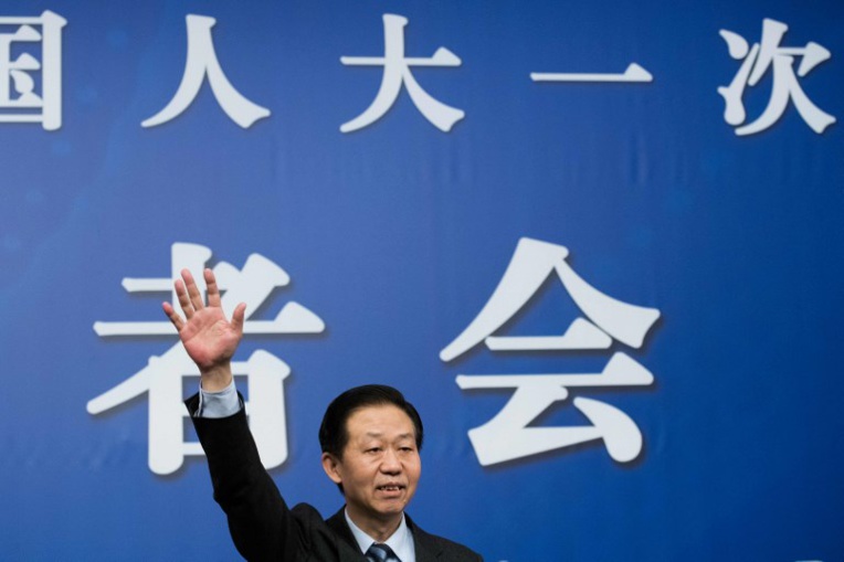 Commerce: Pékin abaisse encore les barrières face aux menaces américaines Commerce: Pékin abaisse encore les barrières face aux menaces américaines