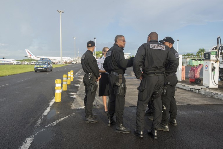 Guadeloupe: 4 mineurs mis en examen pour le viol d'une adolescente de 12 ans