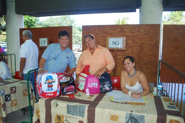 Opération Cartables à Punaauia: SUR LE CHEMIN DE L’ECOLE !