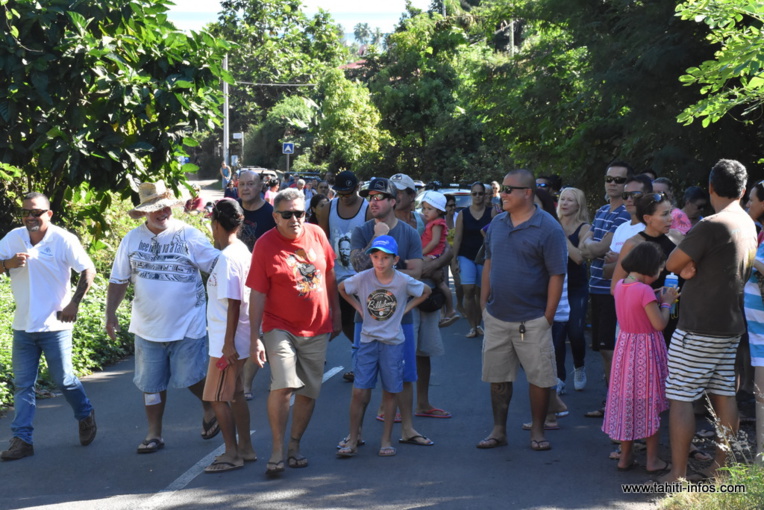 Rassemblement contre un vaste projet immobilier au vallon de Terua Rassemblement contre un vaste projet immobilier au vallon de Terua