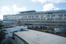 Plus d'un millier personnes défilent à Fort-de-France pour "sauver l'hôpital" Plus d'un millier personnes défilent à Fort-de-France pour "sauver l'hôpital"