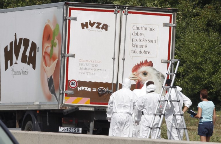 Mort de 71 migrants dans un "camion charnier": 25 ans ferme pour les têtes du réseau