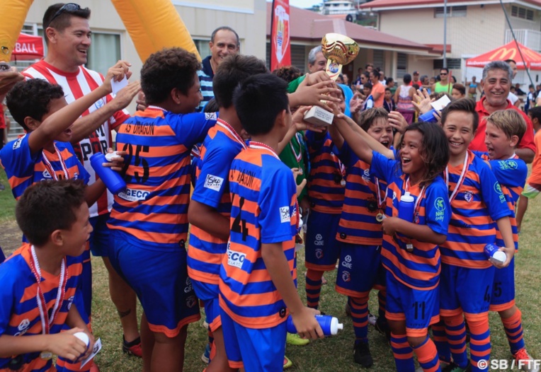 Les jeunes U11 de l'as Dragon ont remporté la Coupe de Tahiti Nui Les jeunes U11 de l'as Dragon ont remporté la Coupe de Tahiti Nui