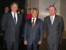 Rapports normalisés entre le Pays et l’Agence française de développement