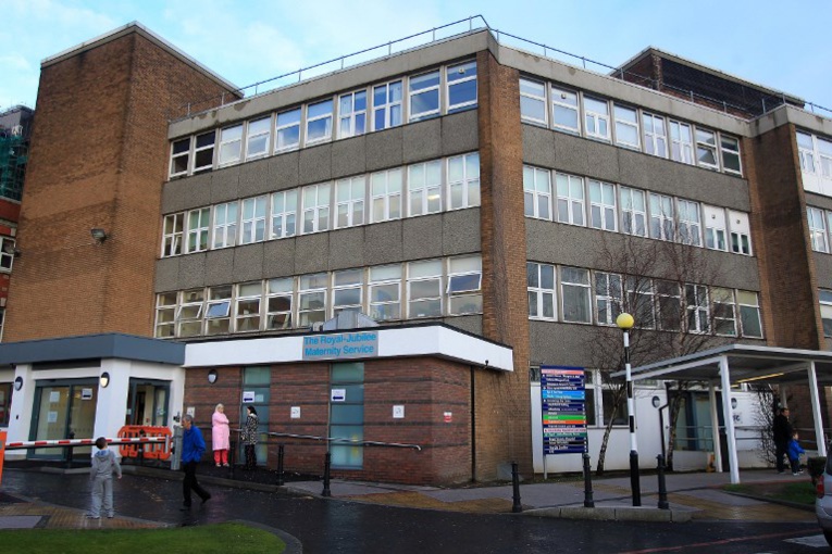 GB : une employée d'un hôpital soupçonnée d'avoir tué huit bébés