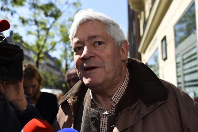 Assistants présumés fictifs d'eurodéputés FN: Bruno Gollnisch (RN) mis en examen Assistants présumés fictifs d'eurodéputés FN: Bruno Gollnisch (RN) mis en examen