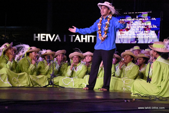 Heiva i Tahiti : la prestation de Heirurutu (chant) en photos