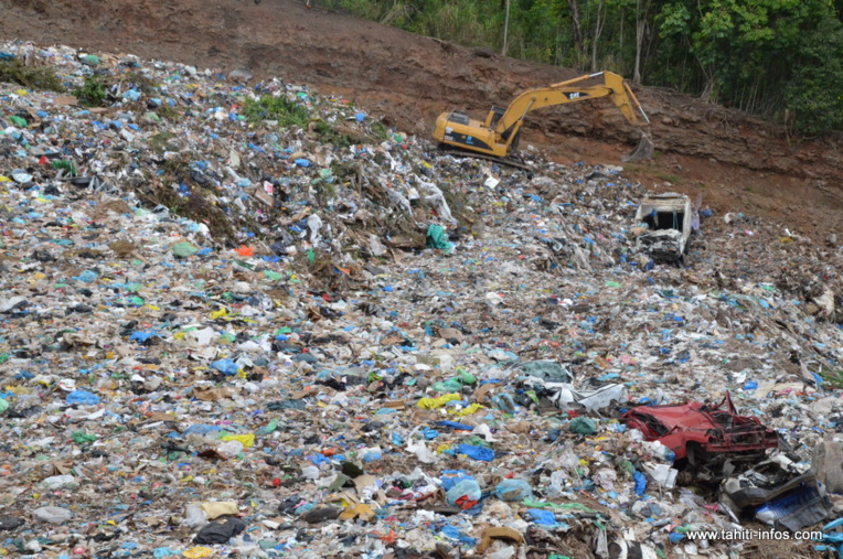 Déchets : une unité de pyrolyse en projet à la décharge de Faa'a Déchets : une unité de pyrolyse en projet à la décharge de Faa'a