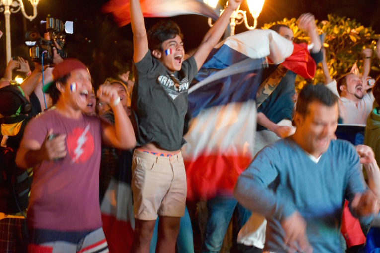 Place Vaiete: plus de 2000 spectateurs réunis pour la France Place Vaiete: plus de 2000 spectateurs réunis pour la France