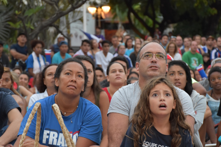 Place Vaiete: plus de 2000 spectateurs réunis pour la France Place Vaiete: plus de 2000 spectateurs réunis pour la France